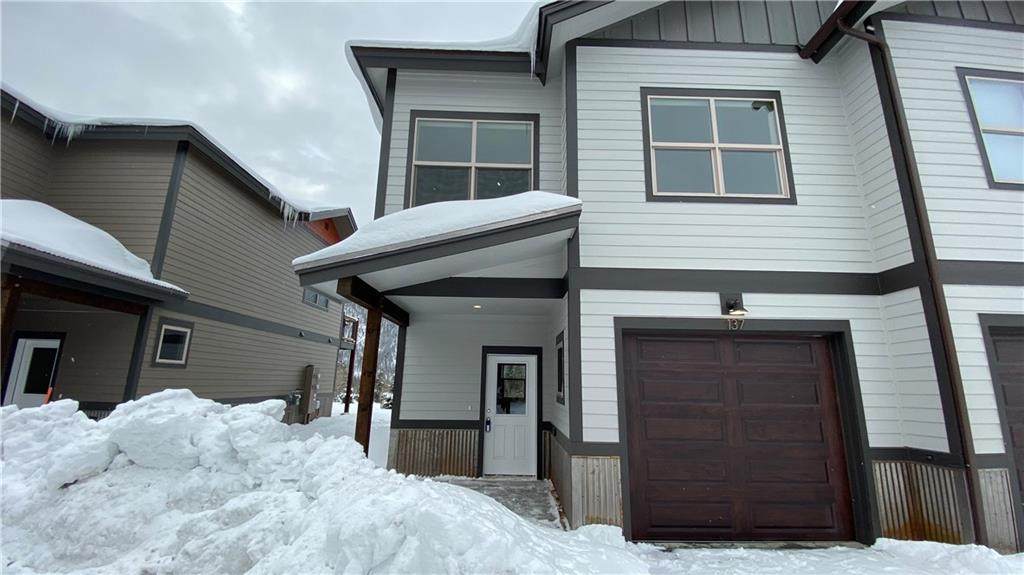 137 Wayback Drive - Photo 1
