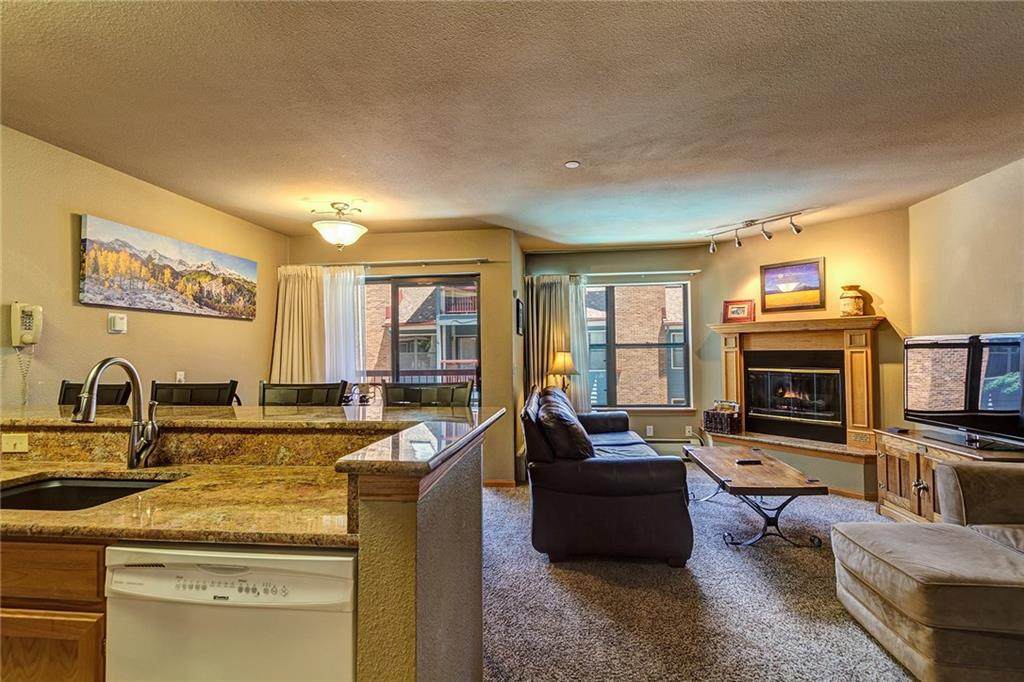 100 Park Ave W 322 - Photo 1
