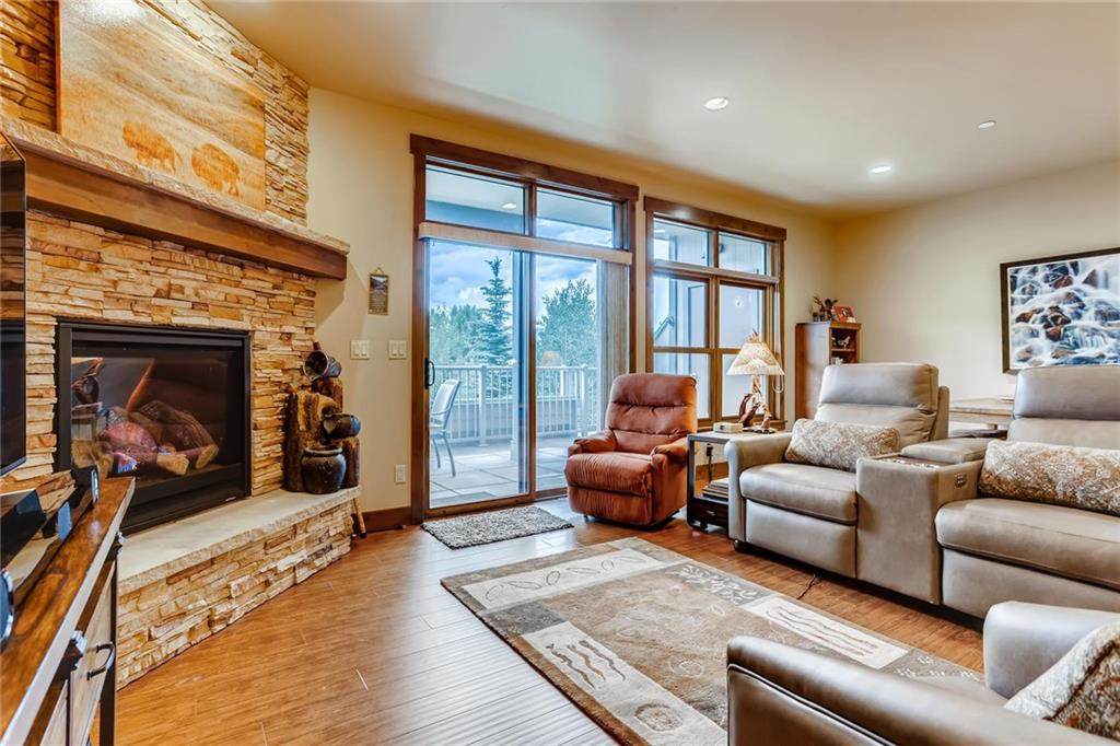 310 8th Avenue - Photo 1