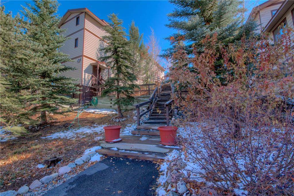 218 Pitkin Street - Photo 1