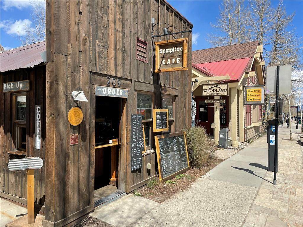 211 Main Street - Photo 1