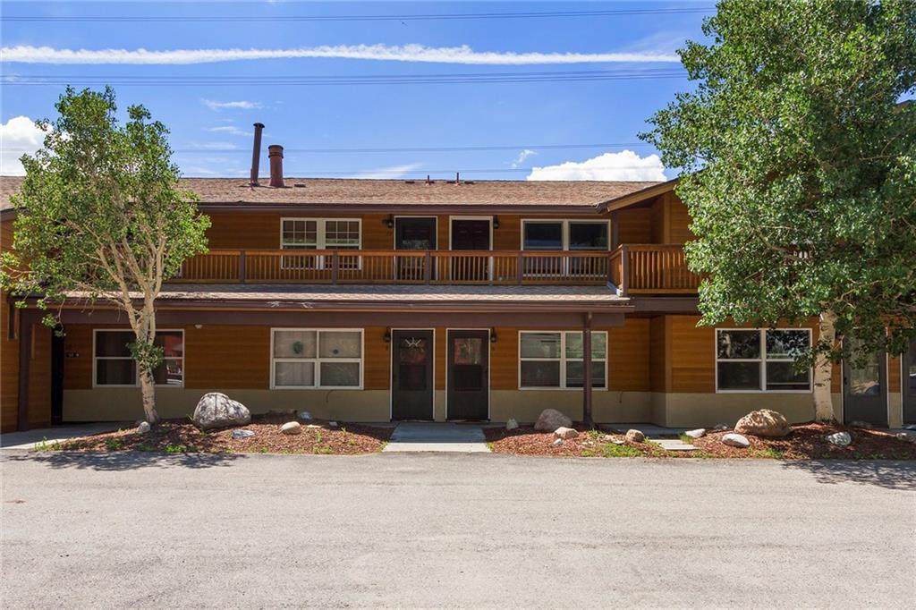 396 Cove Boulevard - Photo 1