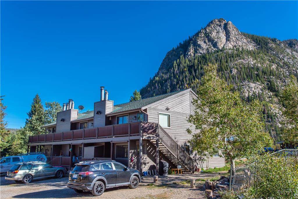 110 Forest Drive - Photo 1