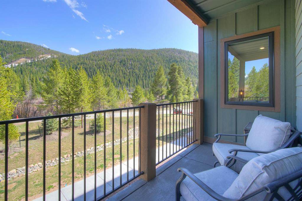 111 Clearwater Way - Photo 1