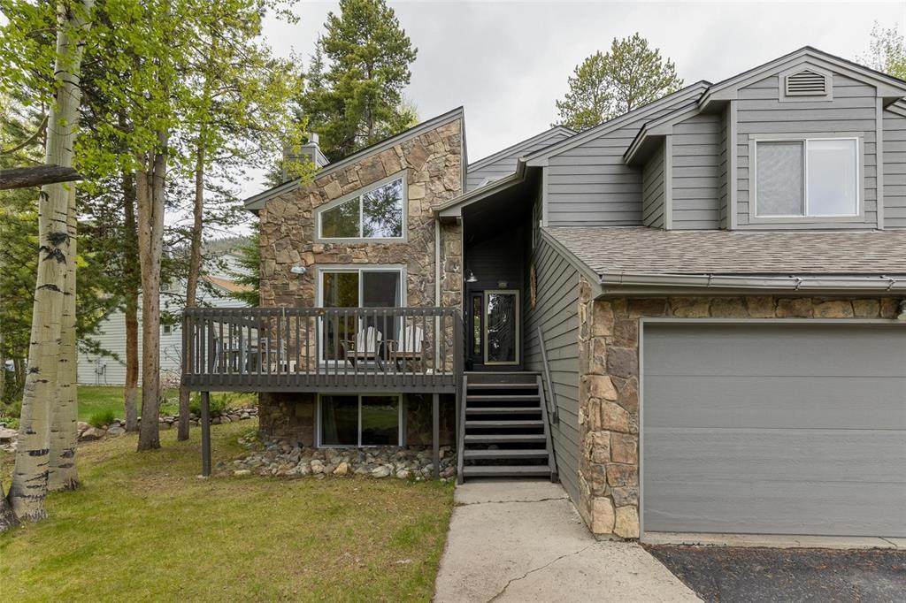 331 7th Avenue - Photo 1