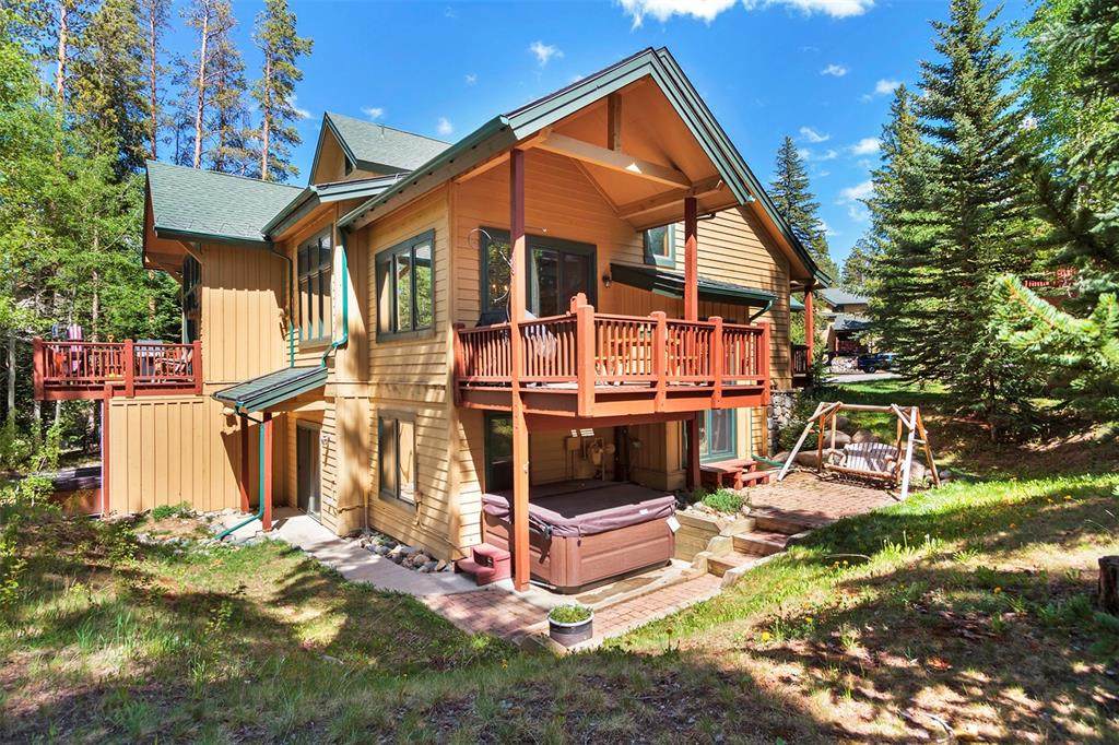 1552 Settlers Drive - Photo 1