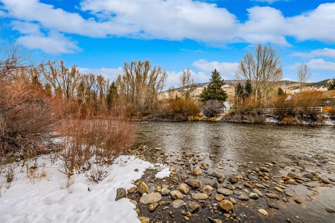 1090 Blue River Parkway - Photo 1