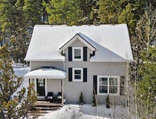 323 Oak Street - Photo 1