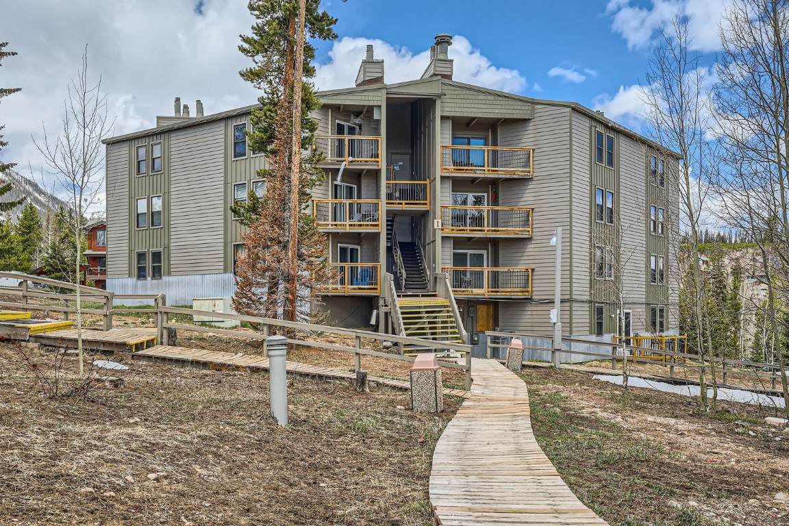 4200 Lodge Pole Circle - Photo 1