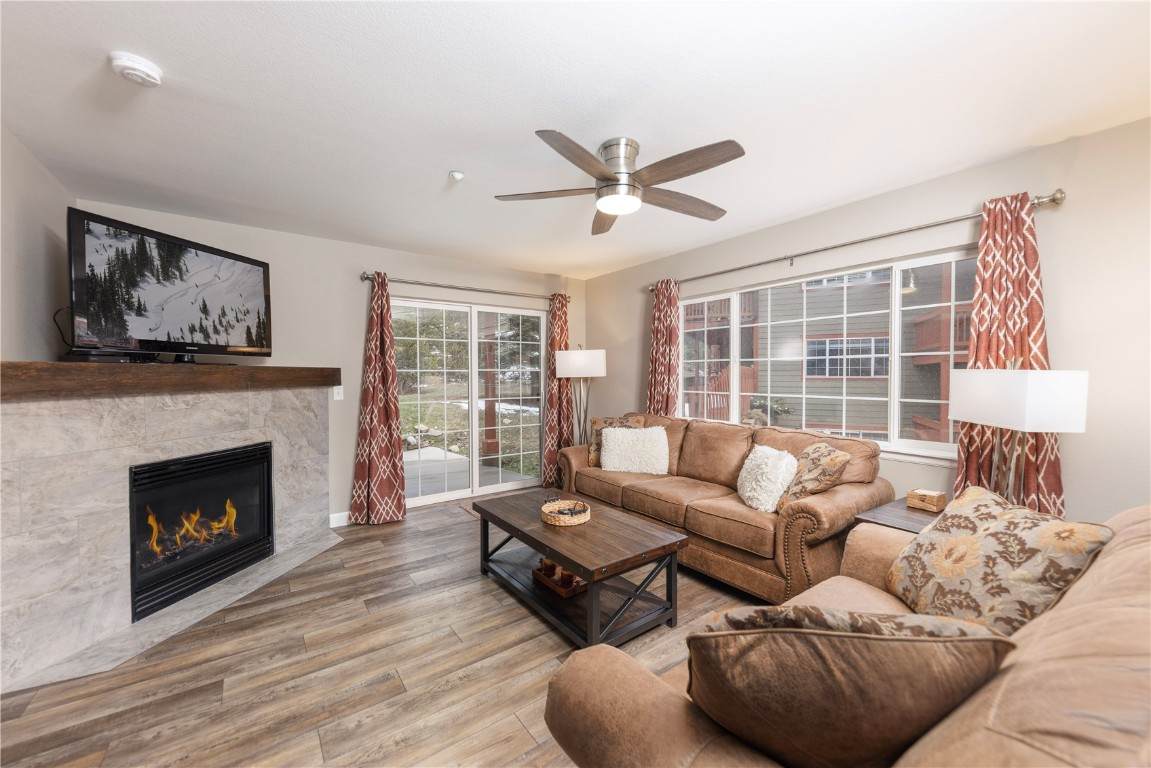 203 Pelican Circle - Photo 1