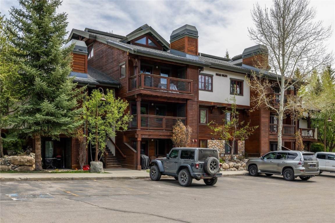 435 Ore House Plaza - Photo 1