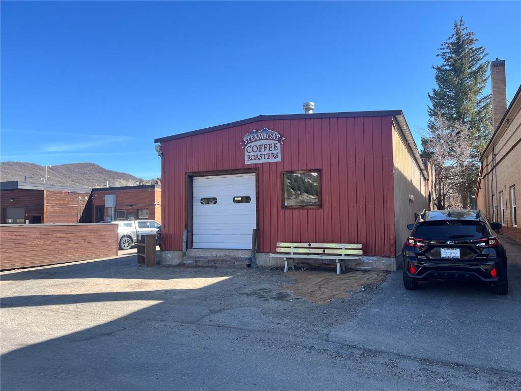 1009 Lincoln Avenue - Photo 1