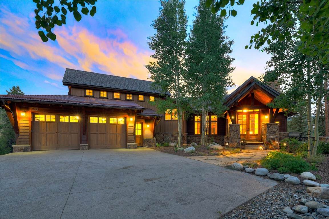 805 Highfield Trail - Photo 1