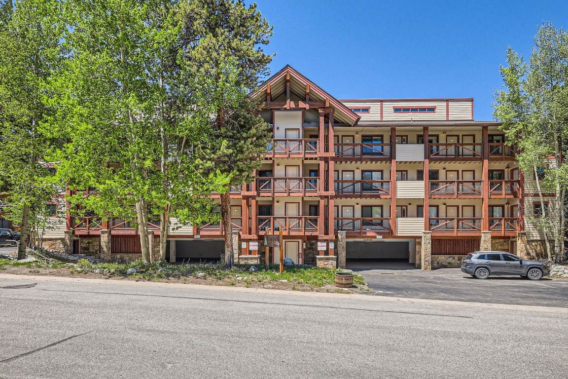 815 Columbine Road - Photo 1