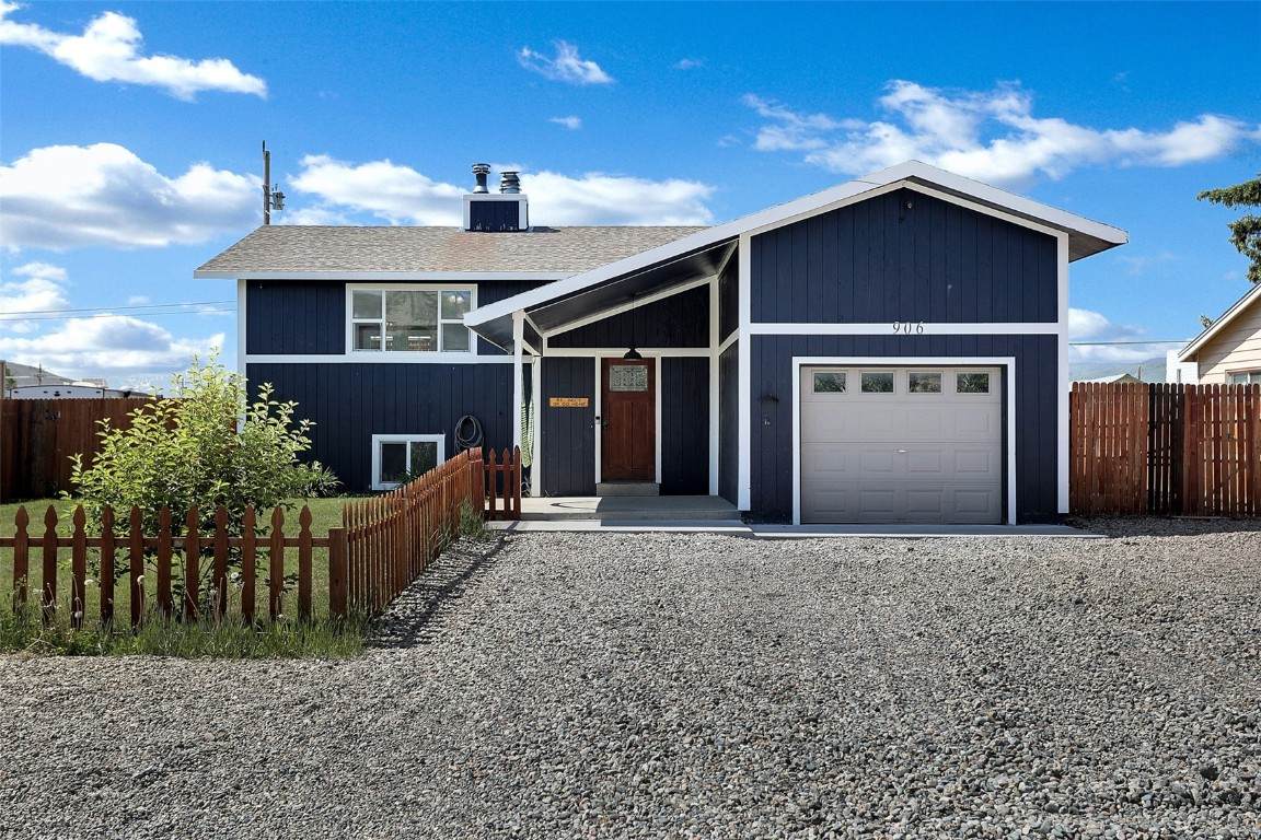 906 Central - Photo 1