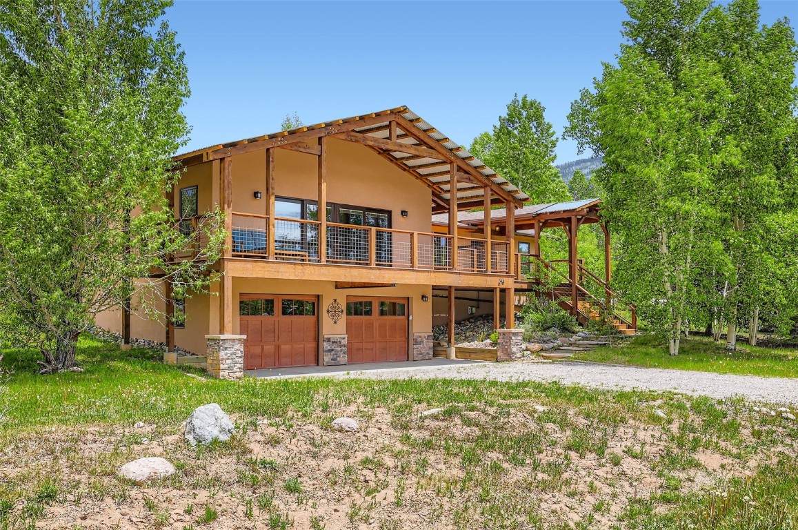674 Summit Drive - Photo 1
