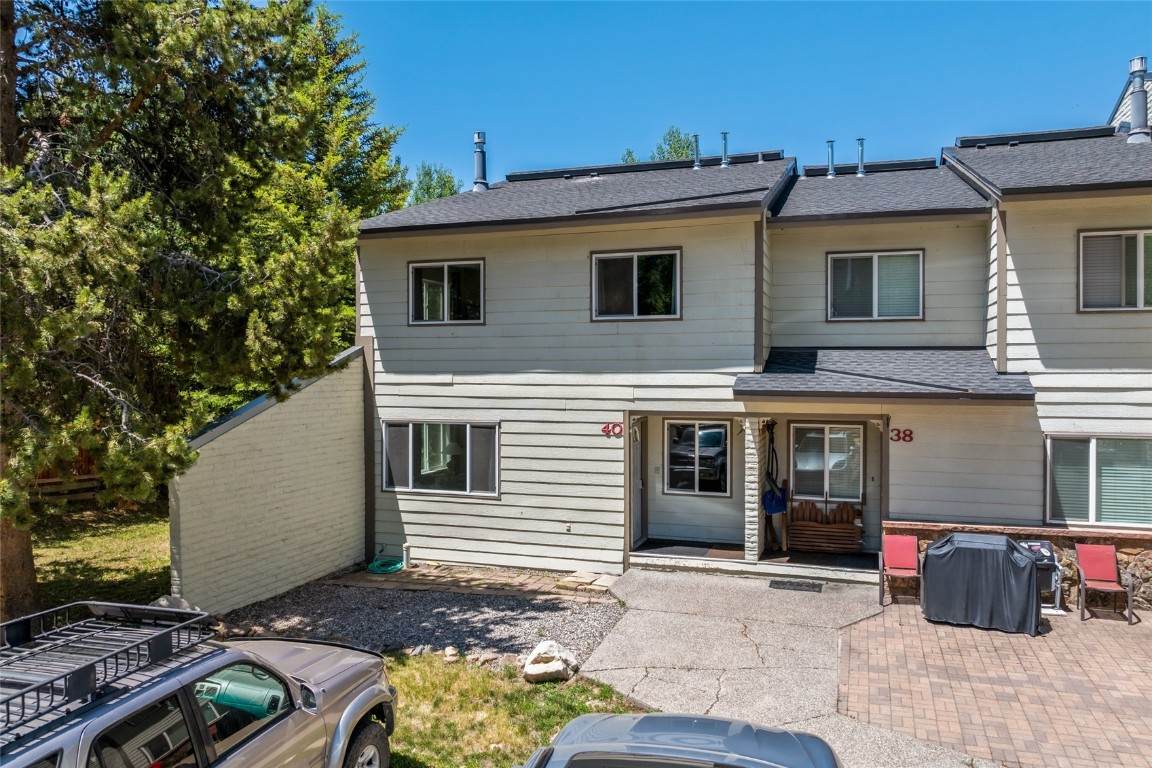 40 Cedar Court - Photo 1