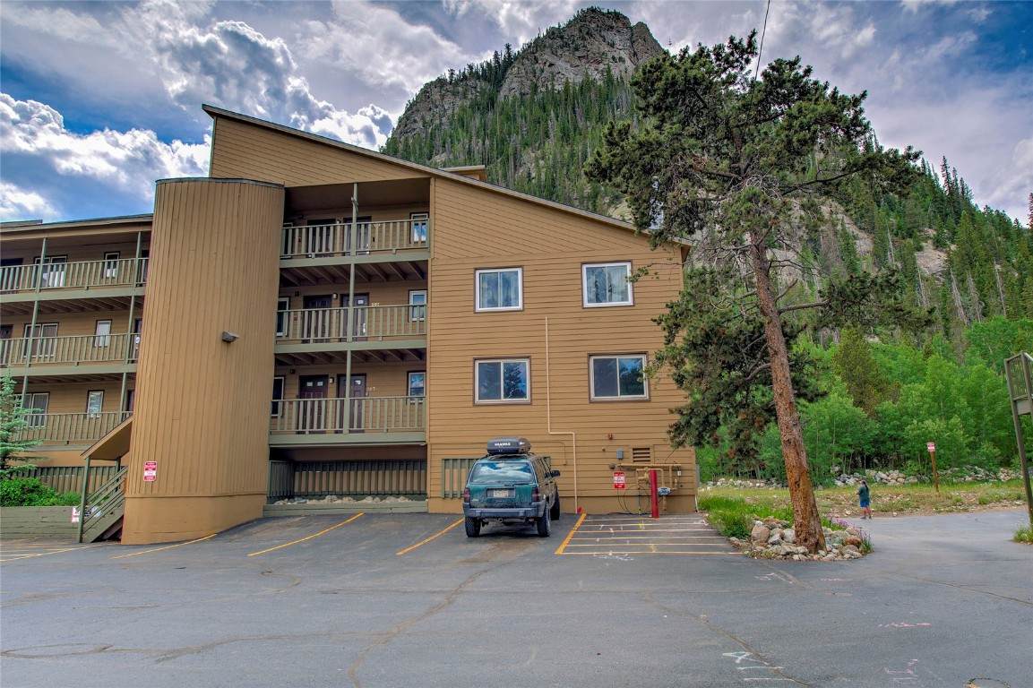 400 Main Street - Photo 1