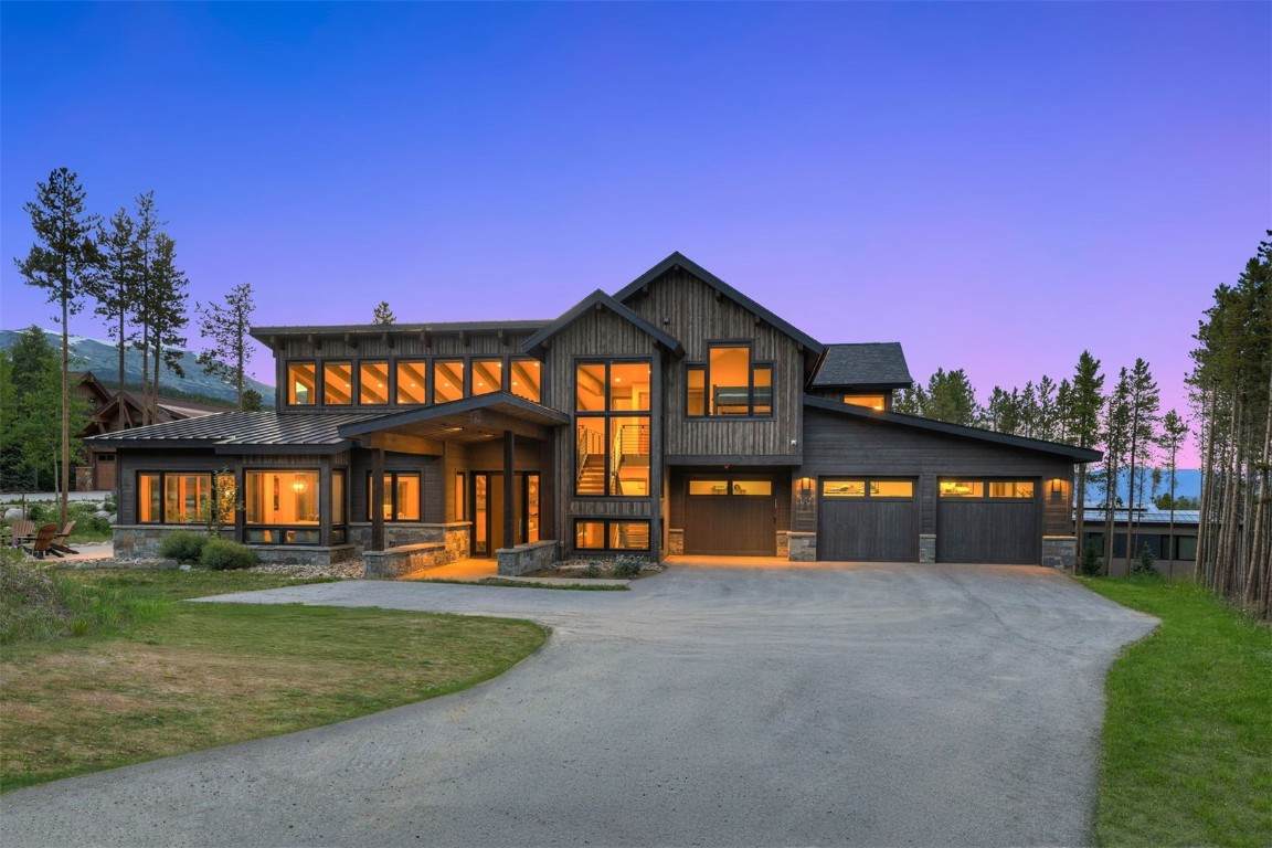 141 Sawmill Run Drive - Photo 1