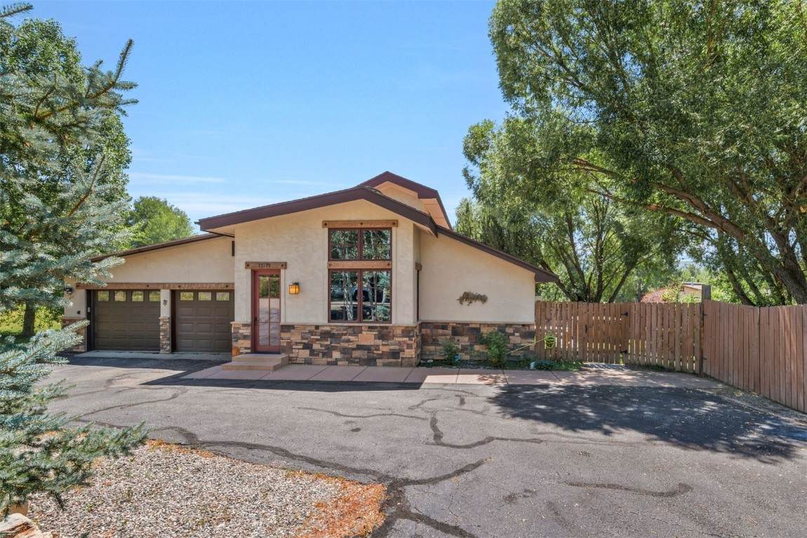 27125 Moonlight Way - Photo 1