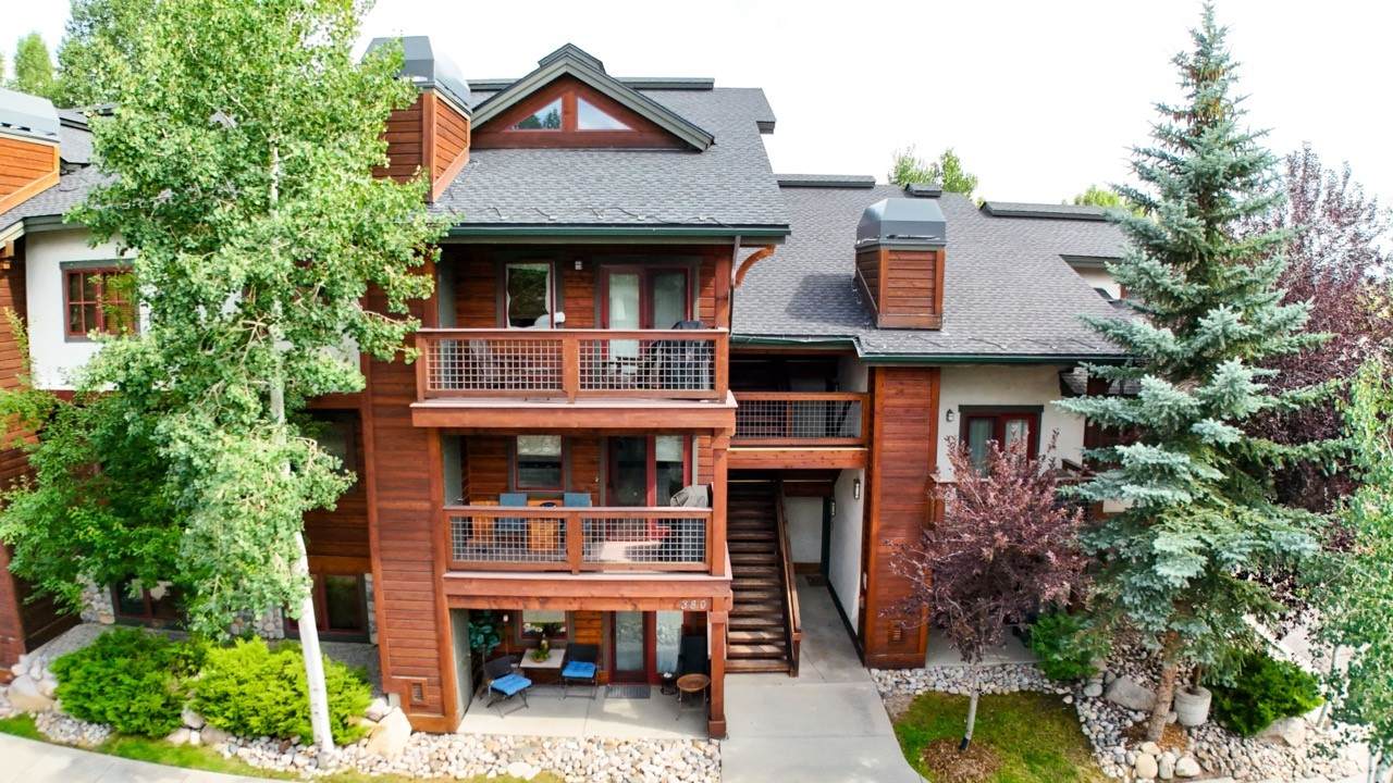 380 Ore House Plaza - Photo 1