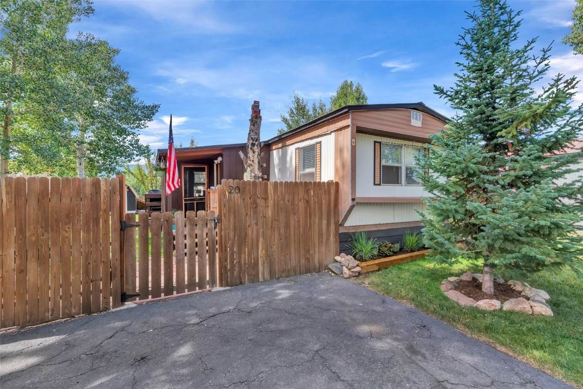 2900 Acres Drive - Photo 1