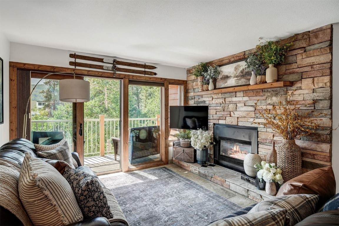 105 Park Avenue - Photo 1