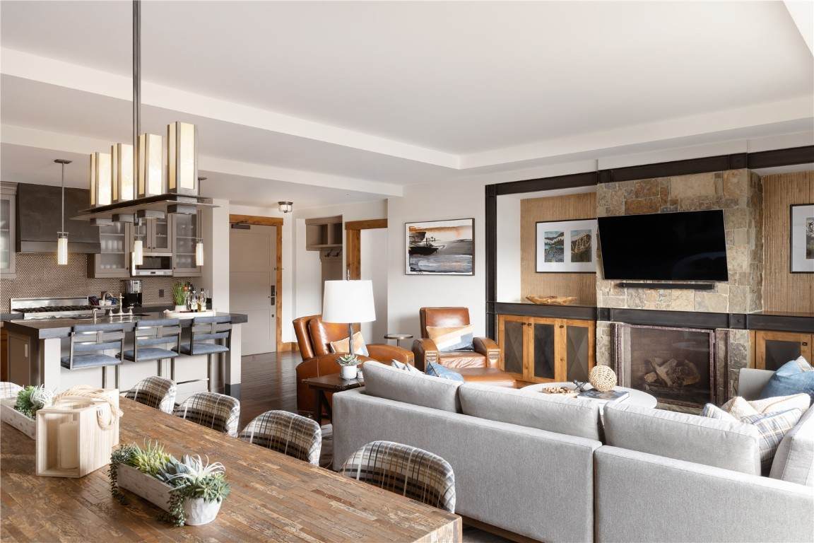 2250 Apres Ski Way - Photo 1