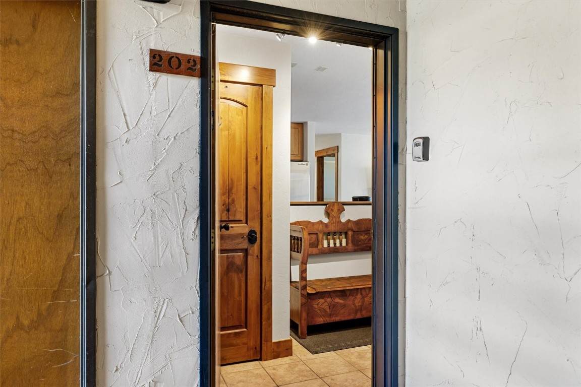 https://bt-photos.global.ssl.fastly.net/summit/orig_boomver_1_S1062648-2.jpg