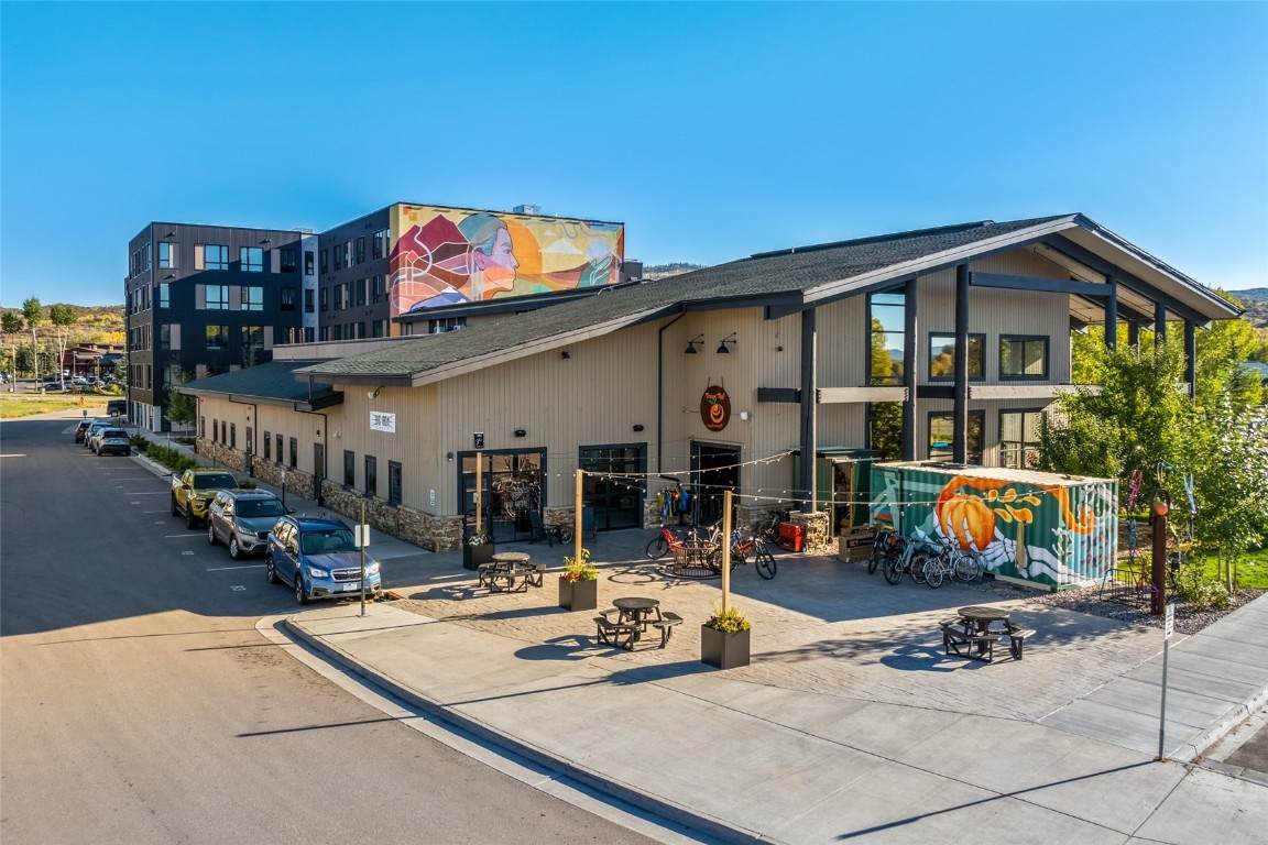 1901 Curve Plaza - Photo 1