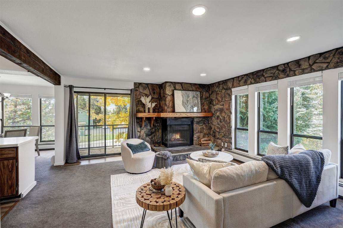 112 La Bonte Street - Photo 1