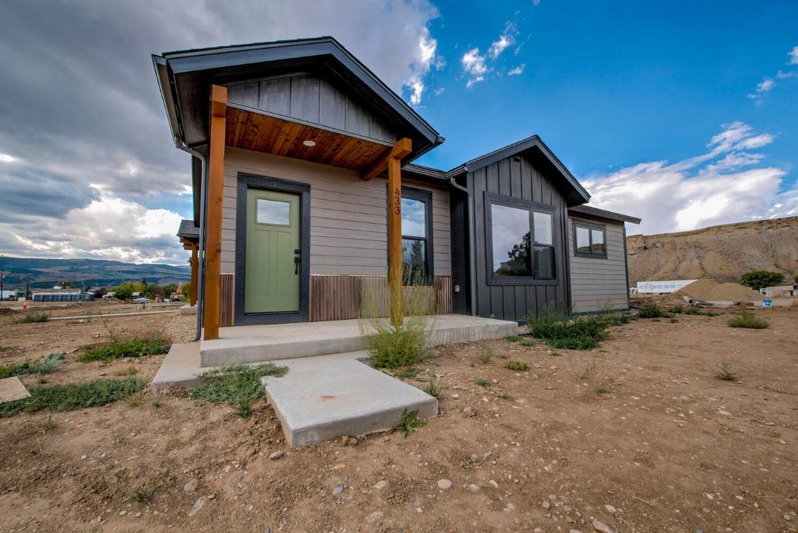 343 Kinsey Avenue - Photo 1