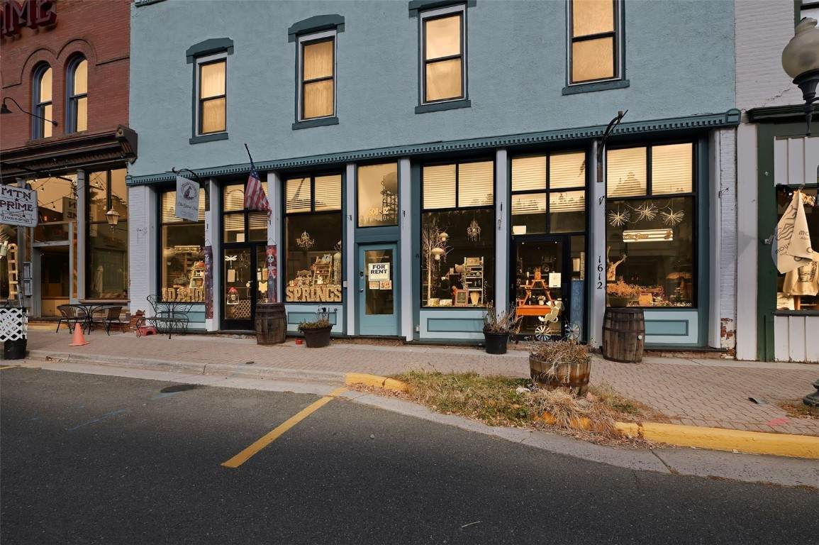 1608 Miner Street - Photo 1