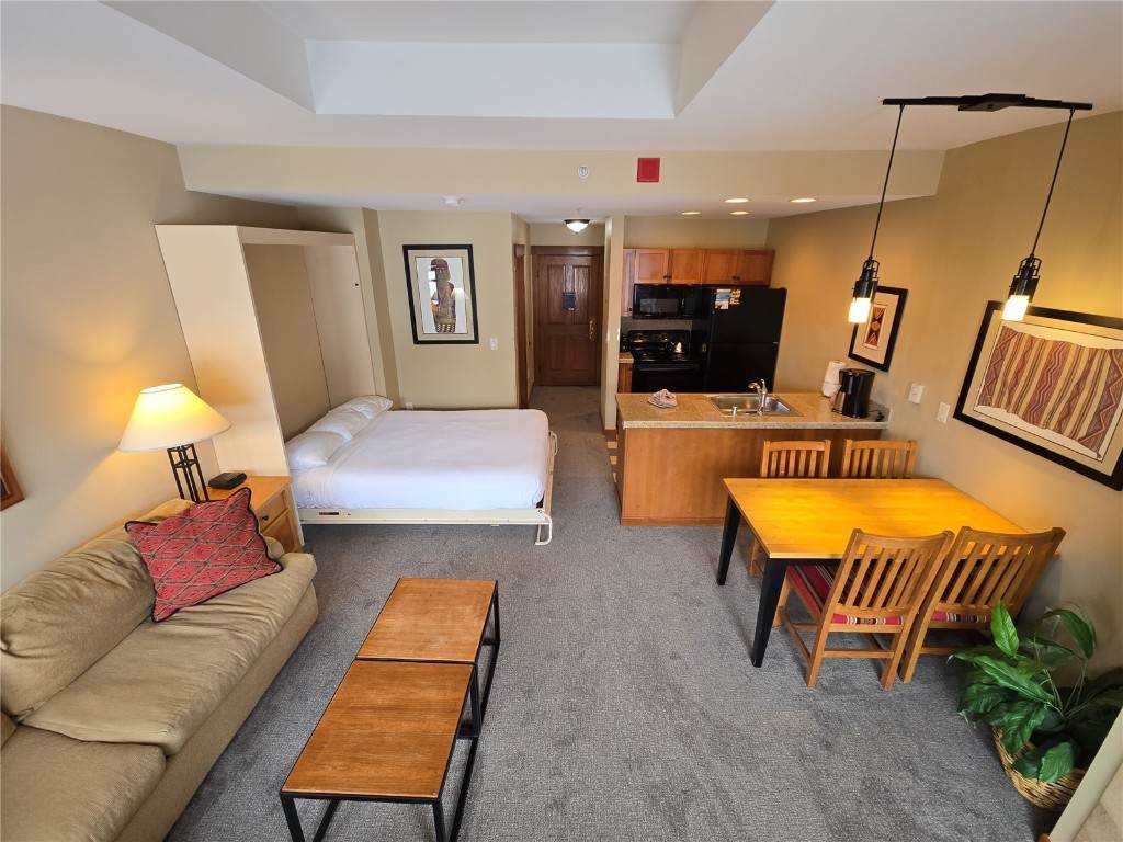 184 Copper Circle - Photo 1