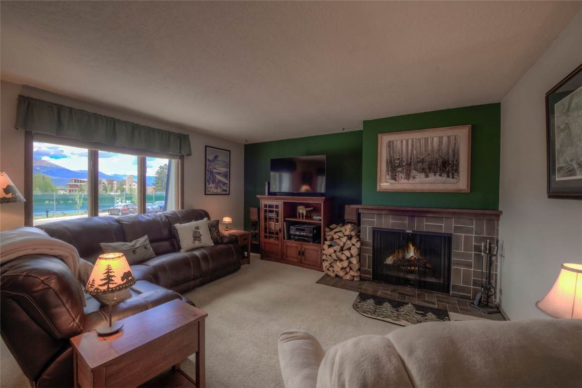 240 La Bonte Street - Photo 1