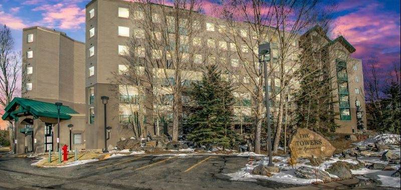 980 Lakepoint Drive - Photo 1