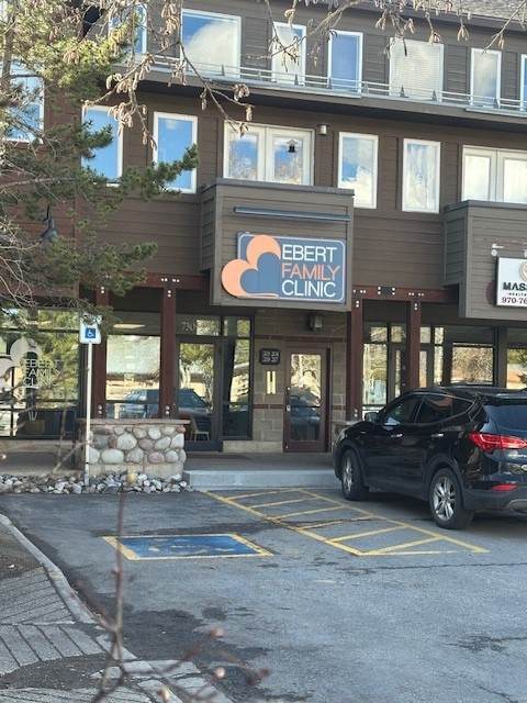 730 Summit Boulevard - Photo 1