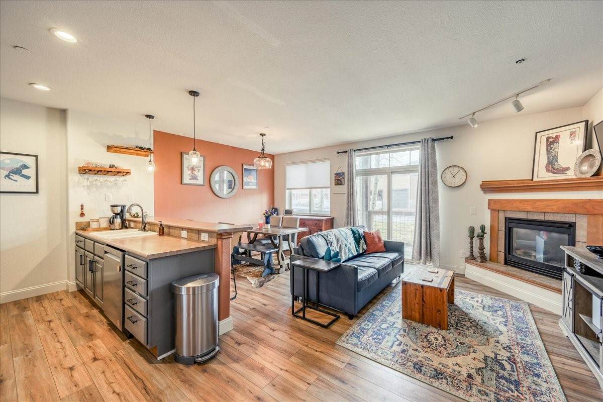 844 Blue River Parkway - Photo 1