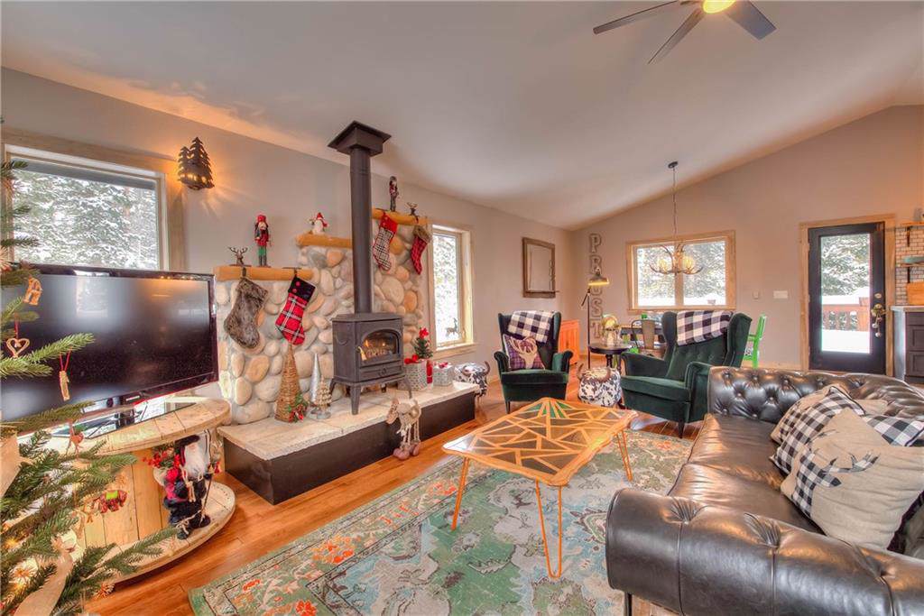 725 Mountain View Drive - Photo 1