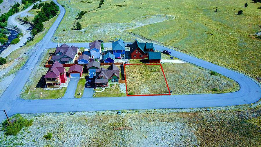 660 Tristan Loop - Photo 1