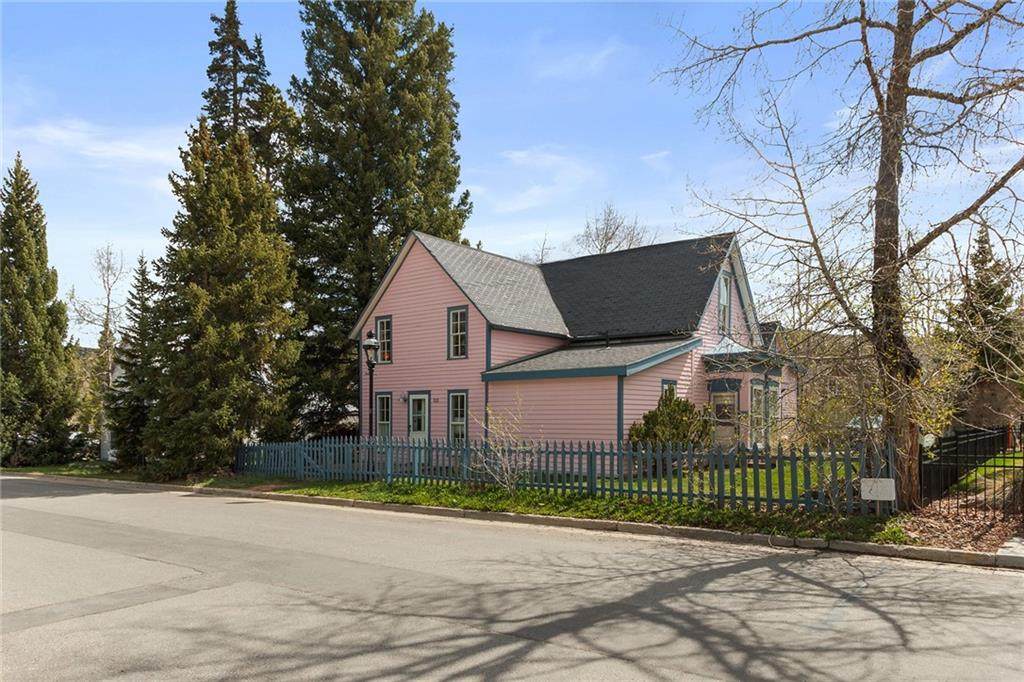 212 Ridge Street - Photo 1