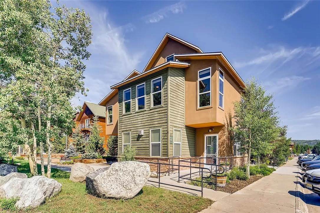 117 6th Avenue - Photo 1