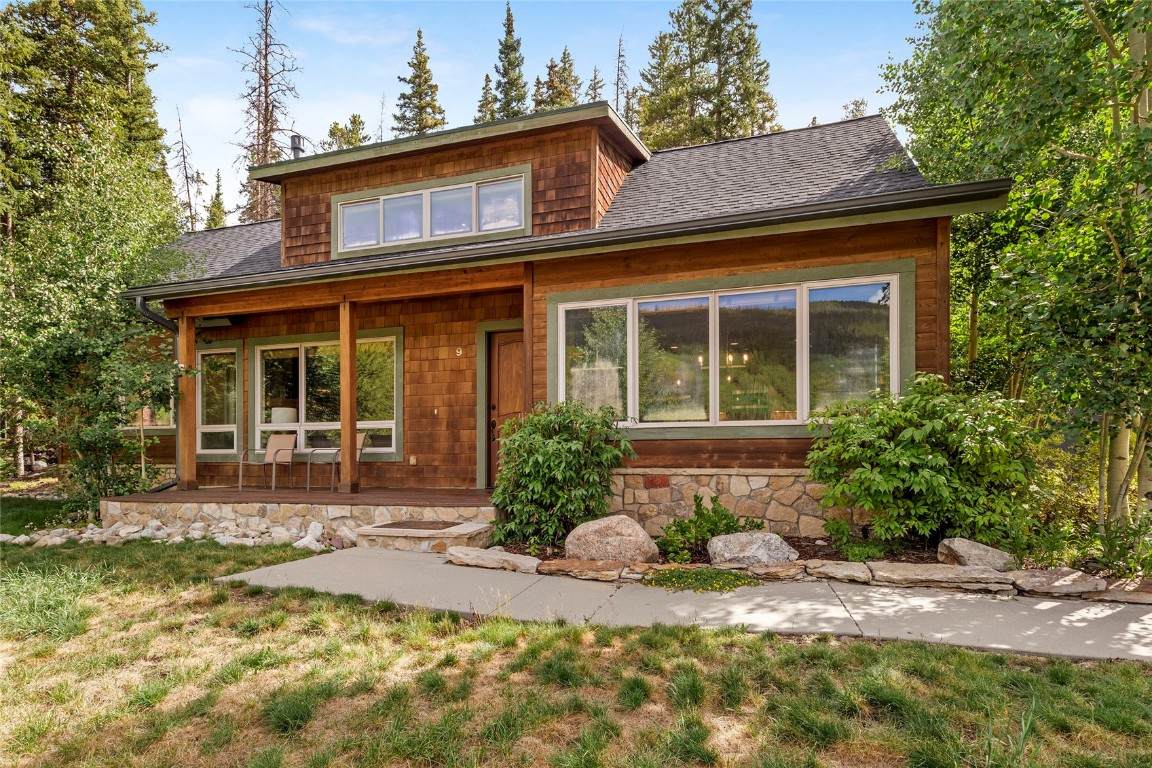 9 Davis Court - Photo 1