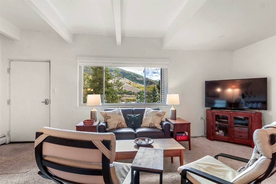 370 La Bonte Street - Photo 1