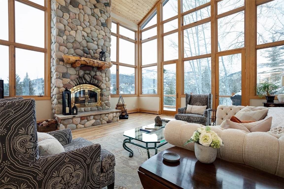 1064 Steamboat Boulevard - Photo 1