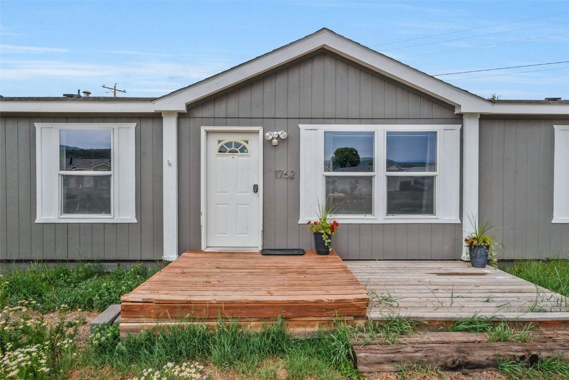 21762 4th Avenue - Photo 1