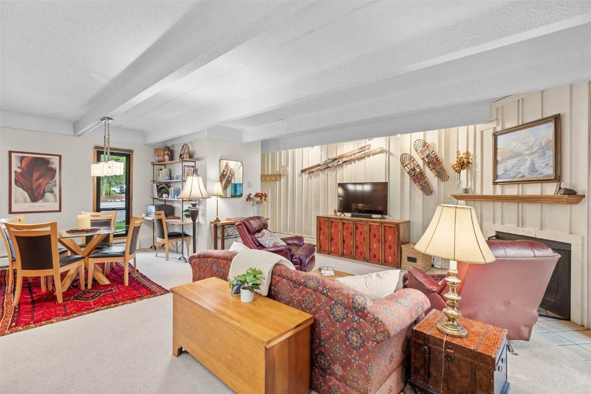 222 Creekside Drive - Photo 1