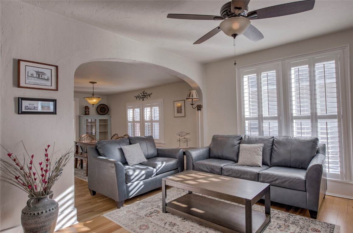 716 Front Street - Photo 1