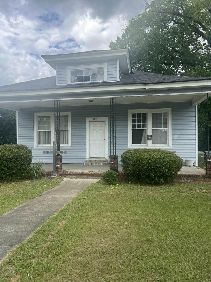 407 Bartlette Street - Photo 1