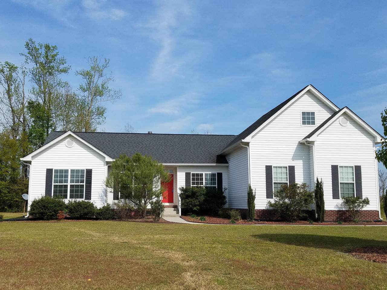 935 Mccathern Avenue - Photo 1